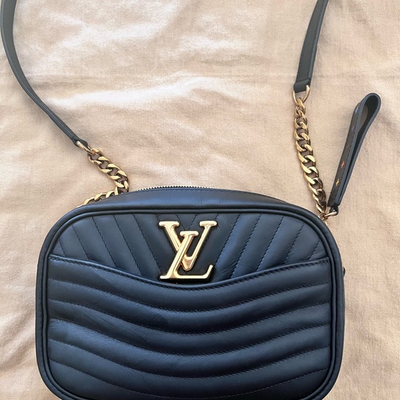 Louis Vuitton New Wave Crossbody Authentic Preloved - Picture 6 of 10